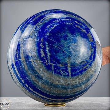 Exclusieve lapis lazuli kogel van 34 kg. Groot natuursteen