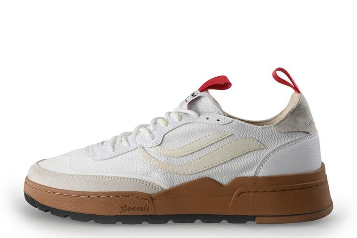 Genesis Sneakers in maat 42 Wit, Kleding | Heren, Schoenen, Wit, Zo goed als nieuw, Sneakers, Verzenden