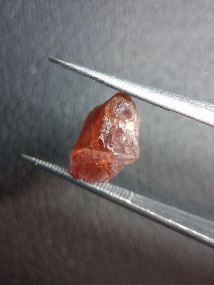 Rough Garnet - 3.020 ct - pyrope almandite - red, Bijoux, Sacs & Beauté, Accessoires Autre, Envoi