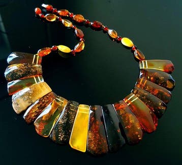 Amber Unieke massieve natuurlijke Baltische amber