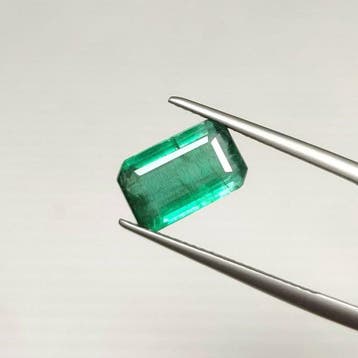 Vert Émeraude - 3.57 ct - International Gemological