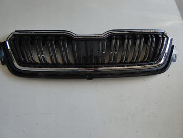 Grill Skoda Kamiq radar versie, Verzenden, Gebruikt
