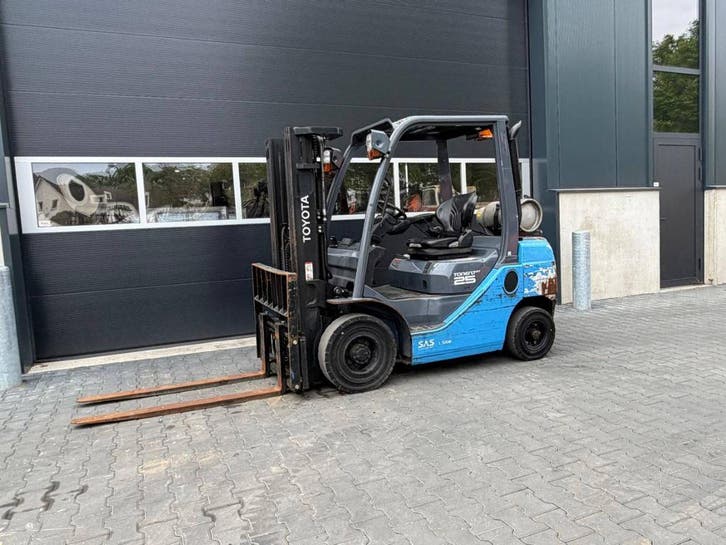 Veiling: Heftruck Toyota 06-8FG25F LPG 2500kg 4.3m 2019, Articles professionnels, Machines & Construction | Chariots élévateurs & Transport interne
