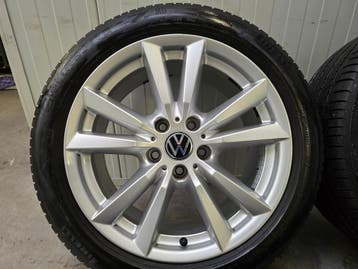 Volkswagen Transporter T5 T6 18 inch zomerbanden Pirelli, Autos : Pièces & Accessoires, Pneus & Jantes, Verzenden, Banden en Velgen