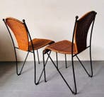 Stoel - Gietijzer, riet - Twee tuinstoelen, zwarte frames,