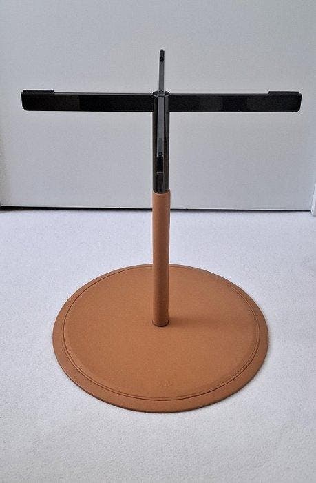 Poltrona Frau - Jean-Marie Massaud - Bijzettafel - Bob, Antiek en Kunst, Antiek | Meubels | Stoelen en Sofa's