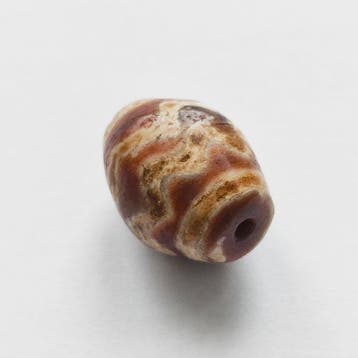 Oud Tibetaans/Nepalees Geëtst agat Kralen-talisman met, Antiek en Kunst