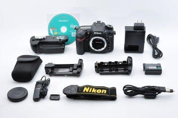 Nikon D7100 DSLR  MB-D15 (Multi-power battery pack) [#1463], Nieuw
