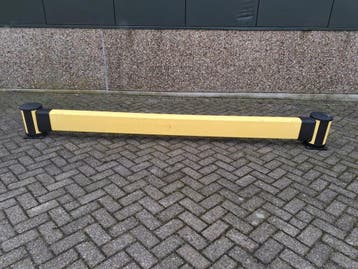 Robuuste kunststof aanrijdbescherming / wandbescherming, Ophalen