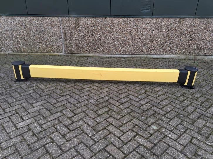 Gebruikte kunststof aanrijdbeveiliging / wandbescherming, Zakelijke goederen, Kantoor en Winkelinrichting | Magazijn, Stelling en Opslag
