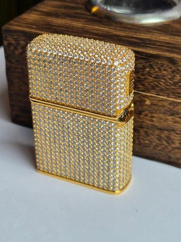 Zippo - Logo Fully Jewelled gold Limited Edition Nr. 0660 -, Nieuw