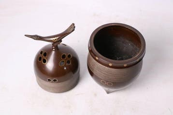 Sato Mitsuo - Brander - Brons - Vogel eindstuk cocon Koro