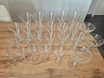 Calice (25) - Cristal - Verres de formes variées, Antiquités & Art