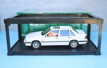 Cult 1:18 - Modelauto - 1981 Volvo 850 GLT