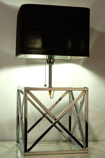 Een Exclusieve High-End Kubus Tafellampen XL - 63 cm hoog -, Nieuw