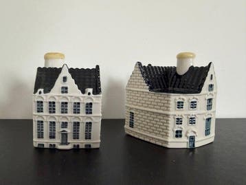 KLM-huisje - Bols - Two different KLM Business Class Houses, Antiek en Kunst