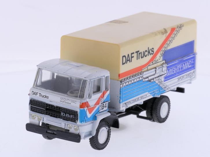 Schaal 1:50 Lion Car No. 68 DAF vrachtauto met kantel-cab..., Hobby en Vrije tijd, Modelauto's | 1:50, Gebruikt, Ophalen of Verzenden