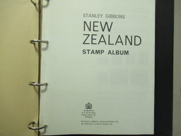 Nieuw-Zeeland - Nieuw Zeeland in Stanley Gibbons album, dik