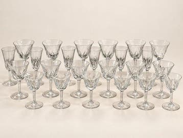 Wijnglas (24) - Glas - Set van 24 versierde stengels, Antiek en Kunst