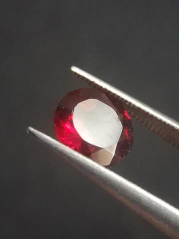 Natural Red Garnet - Rhodolite - 1.363 ct - round - unheated, Verzenden