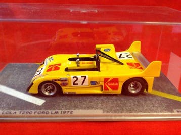 Bizarre 1:43 - Voiture de course miniature - ref. #BZ142