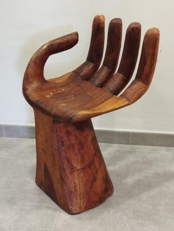 Decoratief ornament - Houten stoel - handgesneden stoel uit, Antiek en Kunst