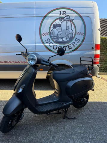 Scooter B-klasse (Rijbewijs Nodig!), Fietsen en Brommers, Zo goed als nieuw, Klasse B (45 km/u), Benzine