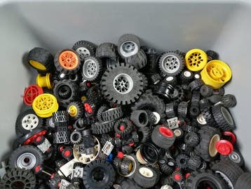 Lego - Assorti - Banden en velgen +/- 9,00 kilo - 1990-2000, Nieuw