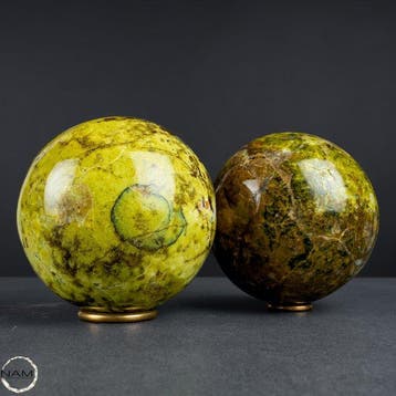 Groen Opal-Set – Twee bollen van natuursteen in tijdloze