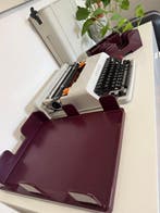 Ettore Sottsass, Perry King - Olivetti, Valentine -