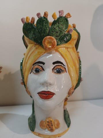 Sculptuuur voor buiten, Teste di moro Caltagirone H 23 - 23