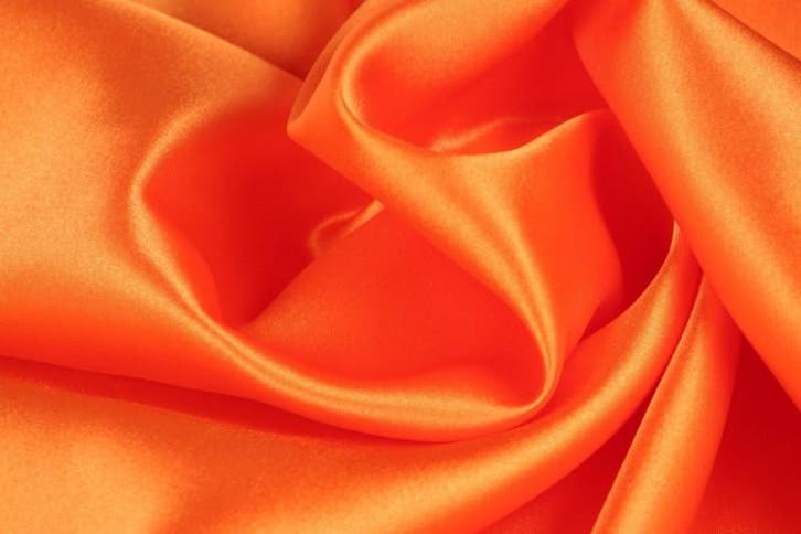 15 meter satijn stof - Oranje, Hobby en Vrije tijd, Stoffen en Lappen, 120 cm of meer, 200 cm of meer, Oranje, Nieuw, Satijn of Zijde