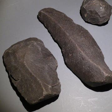 Neolithisch Grote vuurstenen.<br>17 cm lang.<br>Mes - 5000