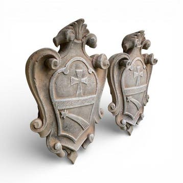 sculptuur, 2 Araldica : Caritas Christi urget nos - 30 cm -