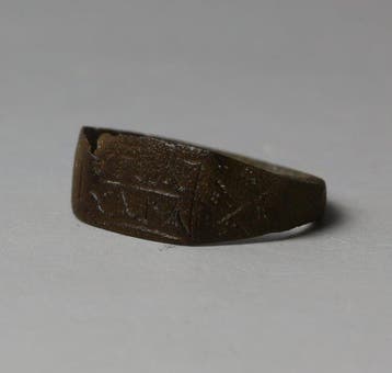 Oud-Romeins Brons Ring met inscriptie YIA / XAPA,, Verzamelen