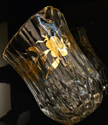 ISMIE LUX - Kan - kostbare karaf in goud - Kristal, platina, Antiek en Kunst