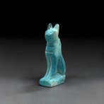 Réplique de lÉgypte ancienne Amulette Déesse chatte assise