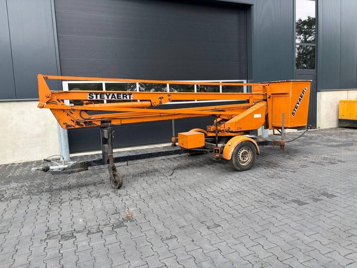 Veiling: Aanhangerhoogwerker Custers R170-11 1983, Articles professionnels, Machines & Construction | Ascenseurs, Échafaudages & Échelles