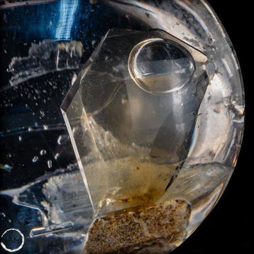 Œuf de quartz enchydre naturel – Quartz clair avec bulle, Collections