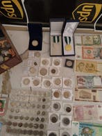 Wereld. Collection of coins and banknotes incl. silver 1900, Postzegels en Munten