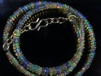 Ct. 37,10 Ethiopische opalen kralen Cabochons- 7.42 g
