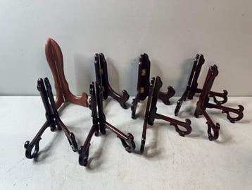 Standaard (8) - Elegante Houten Bordenstandaards - Set van 8, Antiek en Kunst