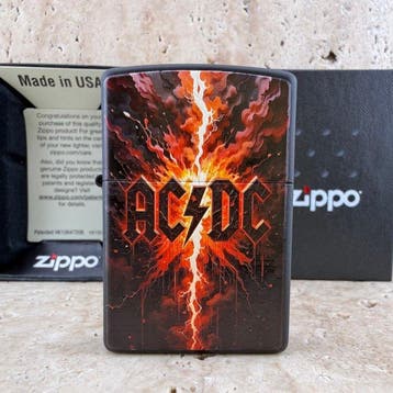 Zippo - AC/DC - Zonder minimumprijs - Zakaansteker - Messing, Verzamelen, Nieuw