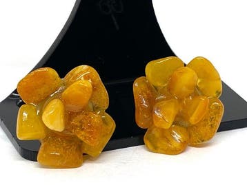 Fleur dorée du Nord – Boucles doreilles à clous en forme