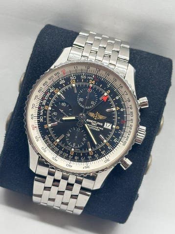 Breitling - Navitimer World Chronograph GMT 46 -, Nieuw