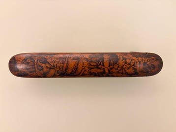 Qajar-lakpennenetui (Qalamdan) met inktpot en