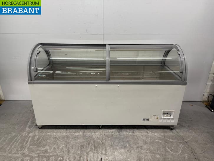 AHT Mobile Shop Freezer Glass Dome 710 litres 230V Horeca, Articles professionnels, Horeca | Équipement de cuisine, Envoi