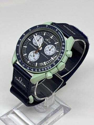 Omega x Swatch - MoonSwatch - Mission on Earth - Sans prix, Handtassen en Accessoires, Horloges | Heren, Nieuw