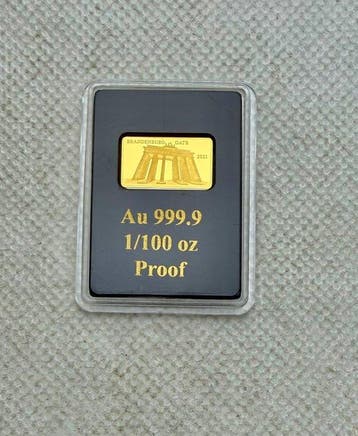 Fiji. 5 Dollars Brandenburg Gate , Oro 1/100 Oz (.999) Proof