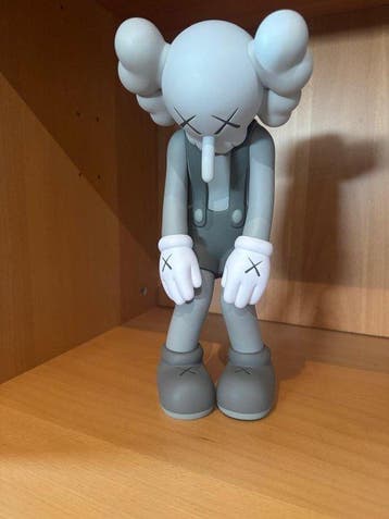 Kaws (1974) - Small Lie
